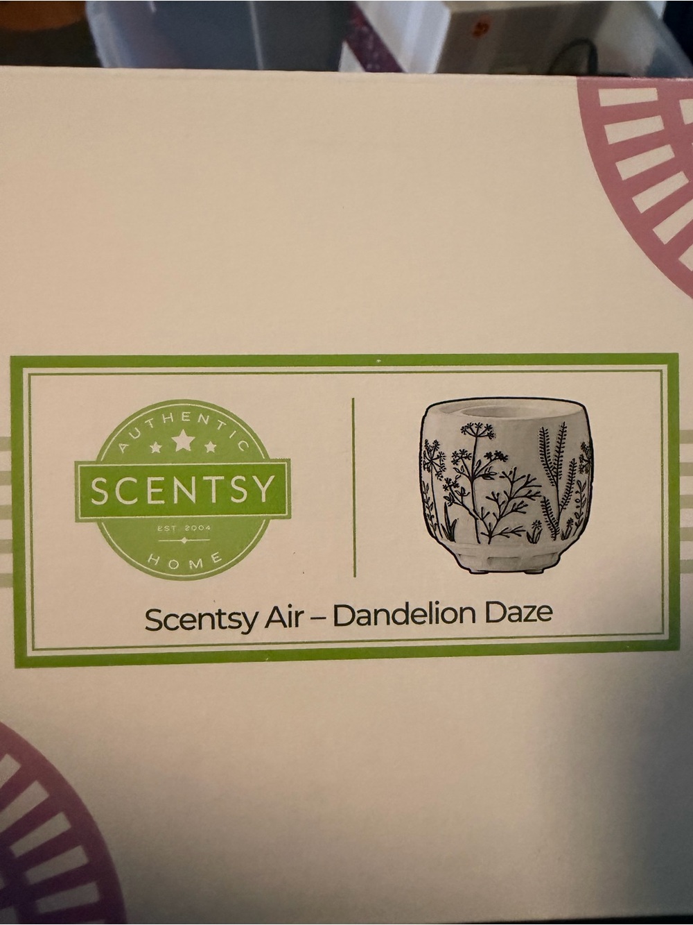 Scentsy Dandelion Daze Air Warmer in White with Black Floral Design